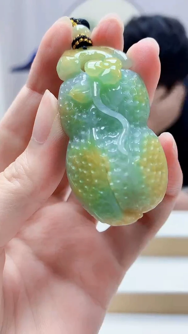 未镶嵌定制翡翠5060zm-毛货挂件60花生