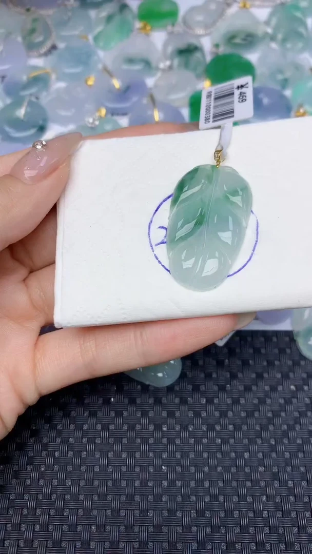 颈饰18K金镶嵌翡翠天然缅甸翡翠a货百元以上9元证书费自理