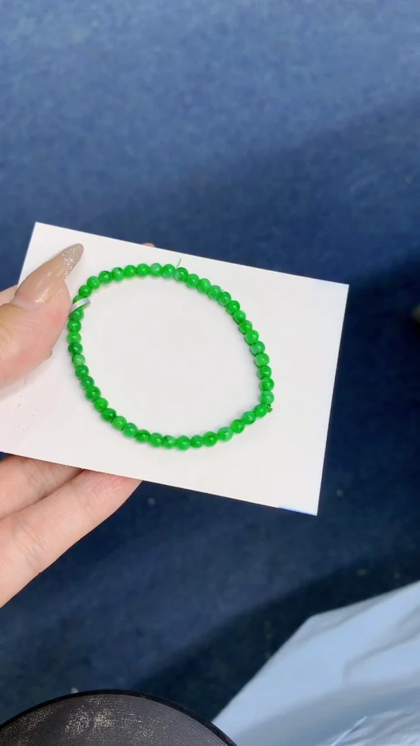 颈饰未镶嵌翡翠1