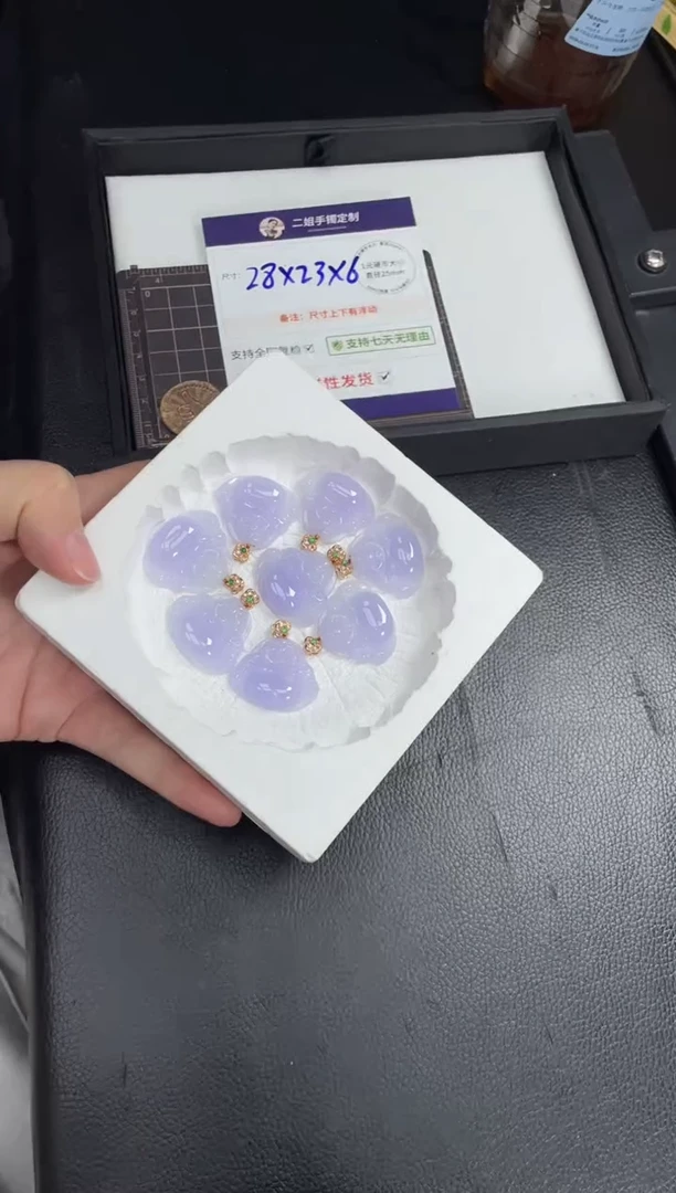 18K金镶嵌挂件翡翠佛公FL15/多样性发其一CP配绳