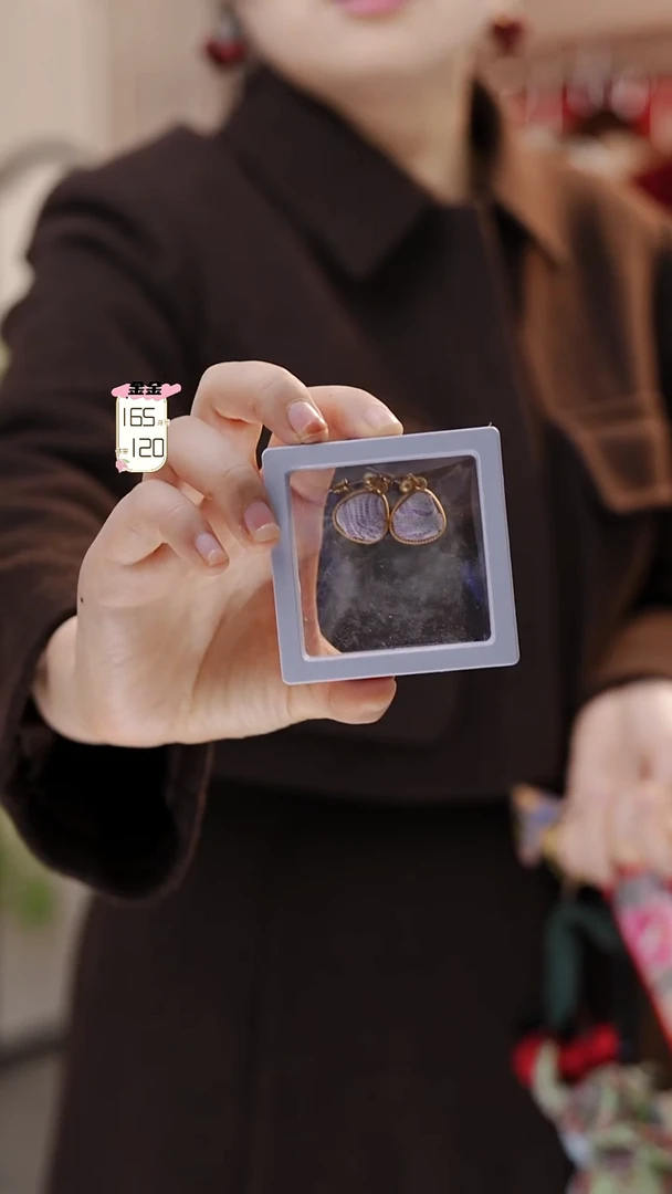 蚕丝紫色耳钉挂件