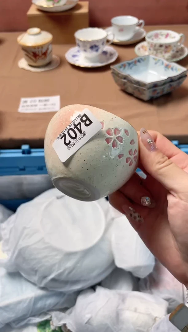 瓷片小***猴瓷器瓷器B402