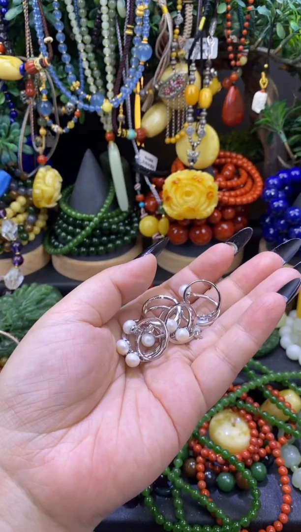 未镶嵌淡水珍珠耳饰麦*?珍珠