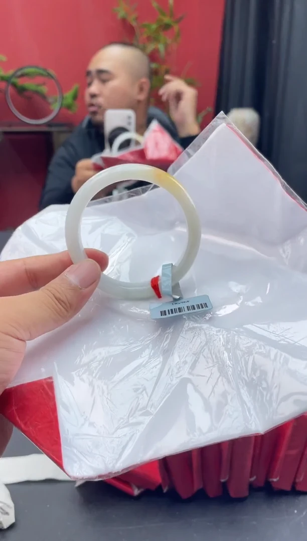 未镶嵌手镯翡翠11