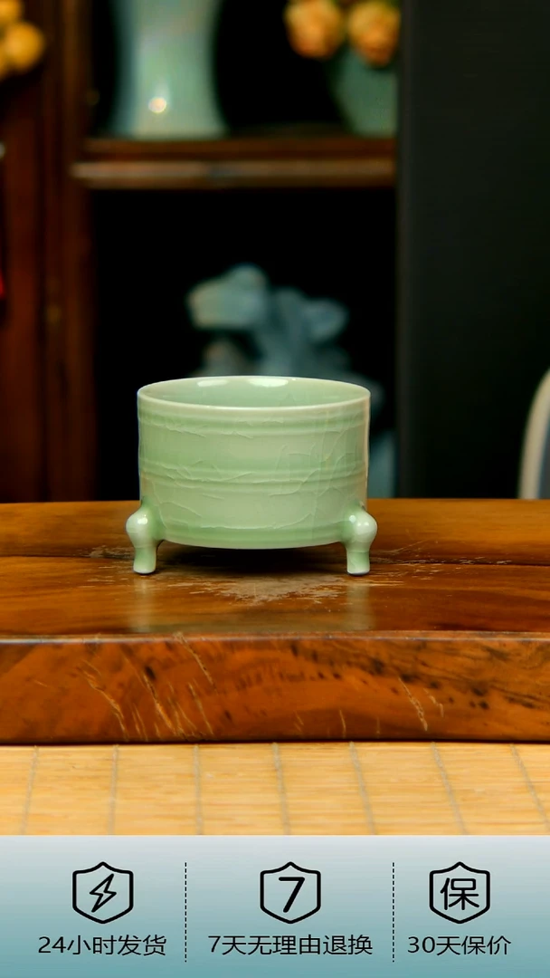 豆绿釉全手工三足杯