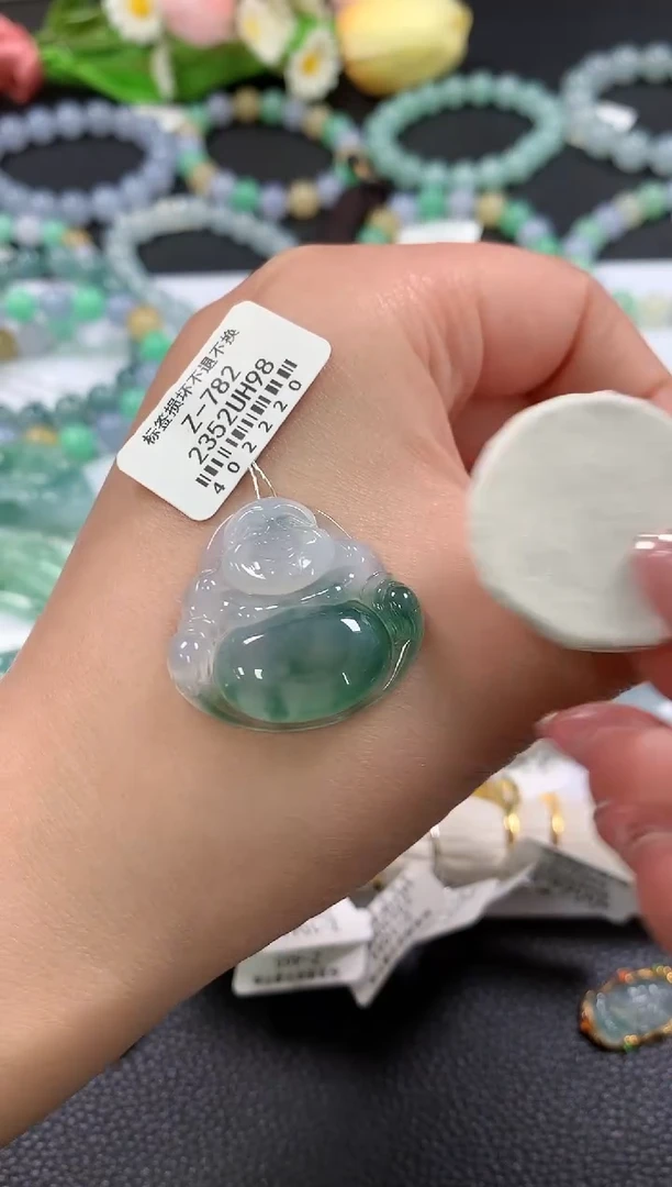 翡翠未镶嵌颈饰58