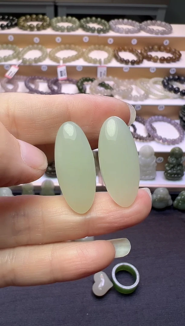 未镶嵌戒圈和田玉142号链接约卡30*13*4一对150米