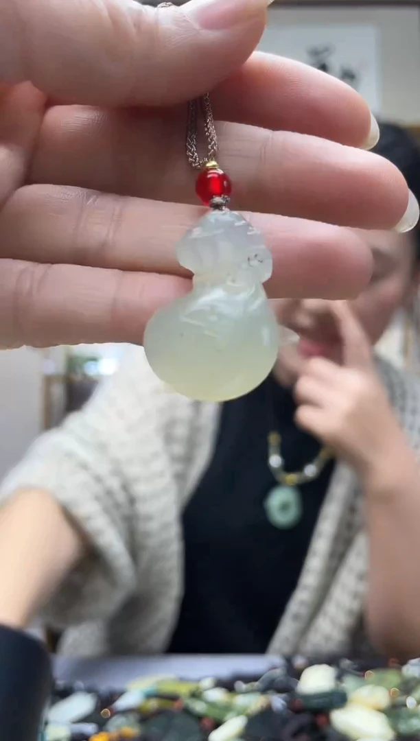 未镶嵌岫玉吊坠·