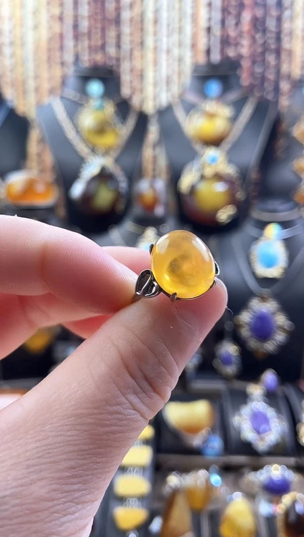 未镶嵌琥珀戒指戒指
