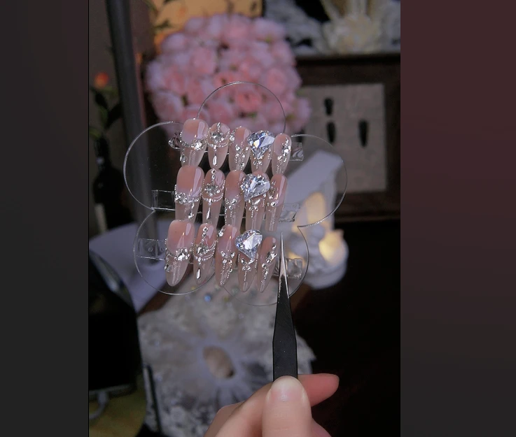 失约冬季​​-德国进口歪心钻设计款-春夏手工美甲高级感