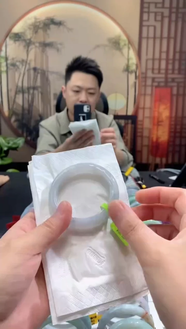 未镶嵌手镯翡翠000051941