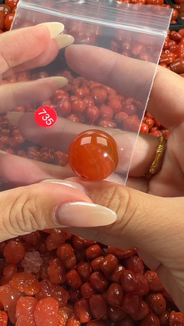 颈饰未镶嵌南红玛瑙1