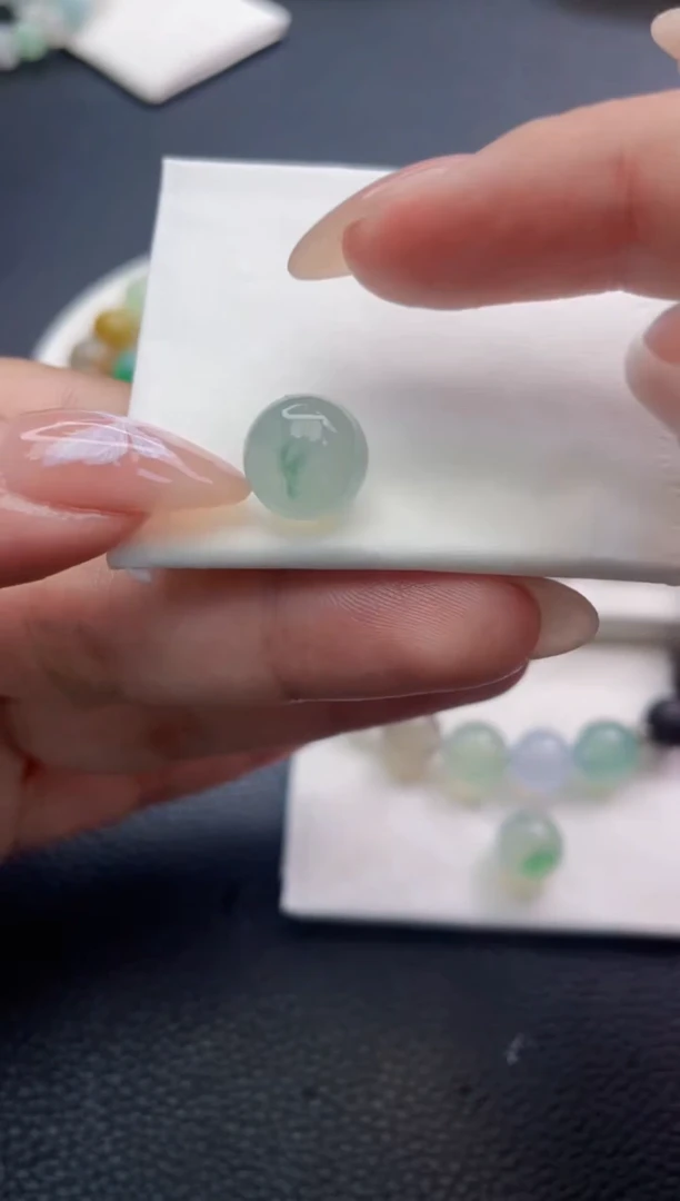 定制翡翠未镶嵌70261111