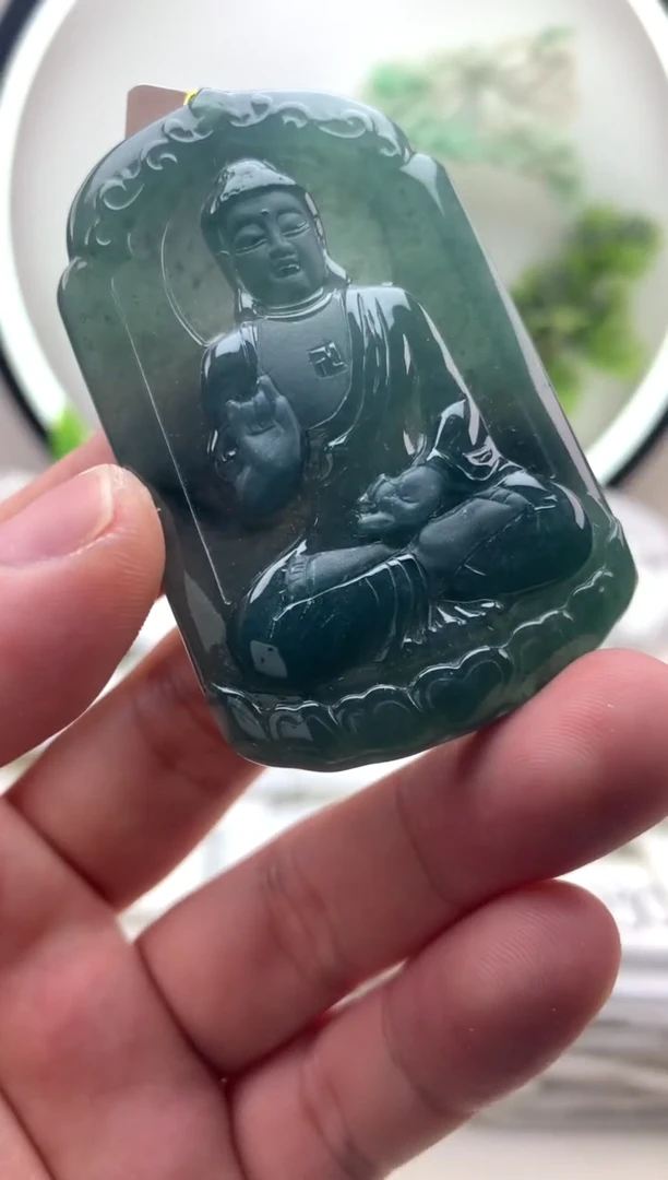 颈饰未镶嵌翡翠阿弥陀佛