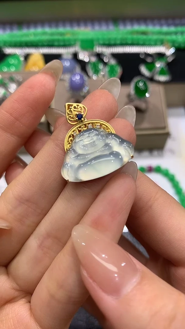 【闪购商品】翡翠吊坠(不含链)18K金镶嵌20团购