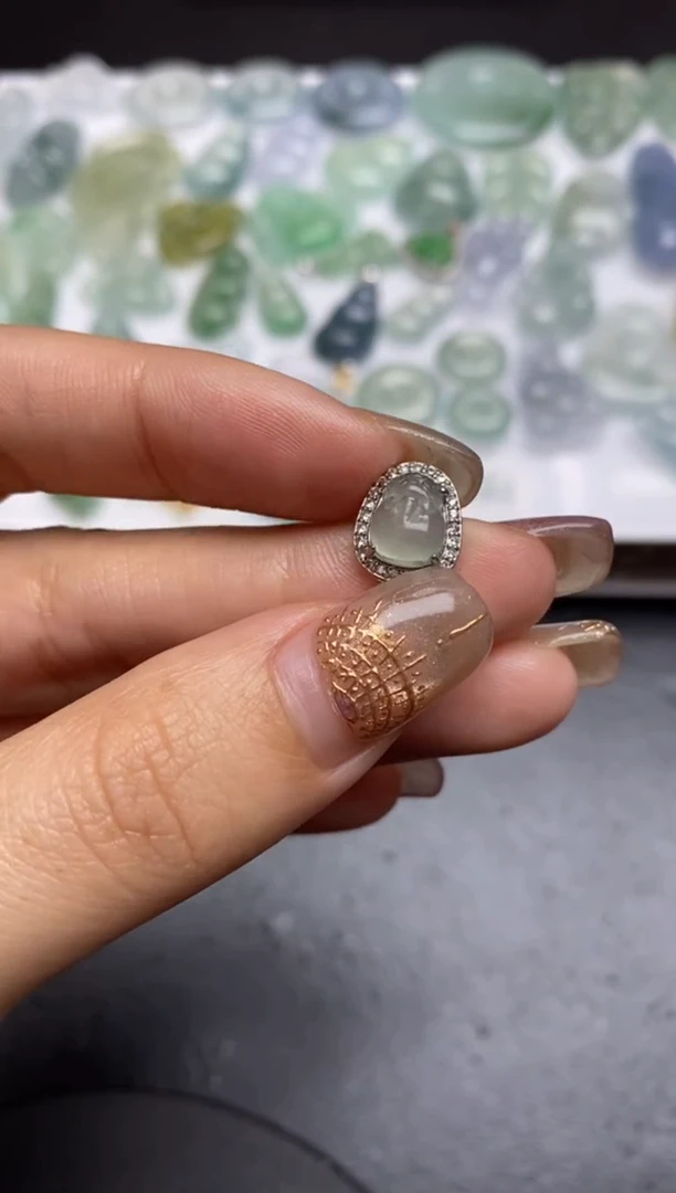 【闪购商品】定制翡翠银S925镶嵌翡翠饰品~