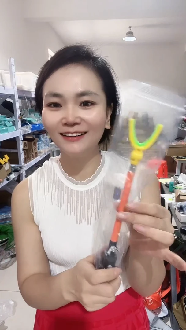 后挂  颜色随机
