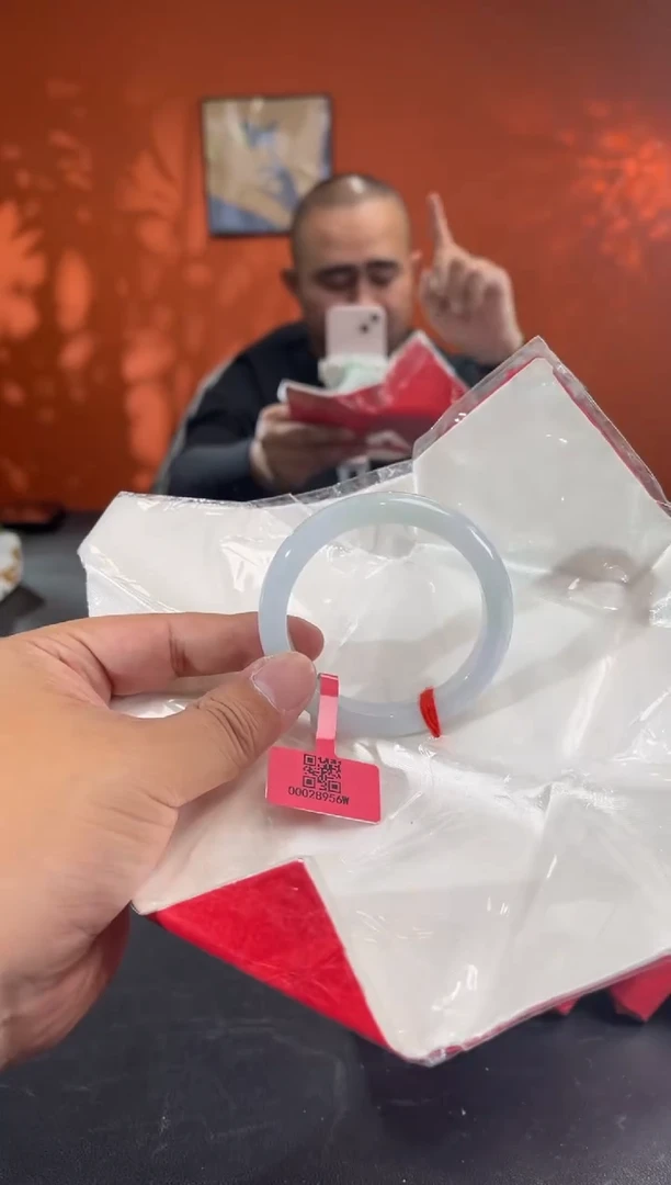 未镶嵌手镯翡翠11