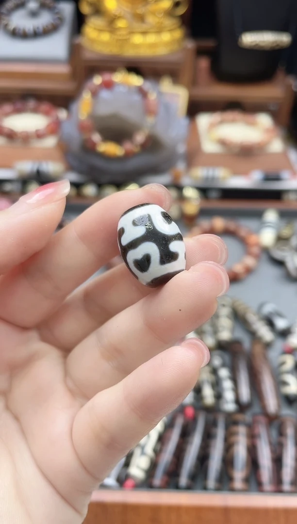 未镶嵌珠珠玛瑙/玉髓十字莲心