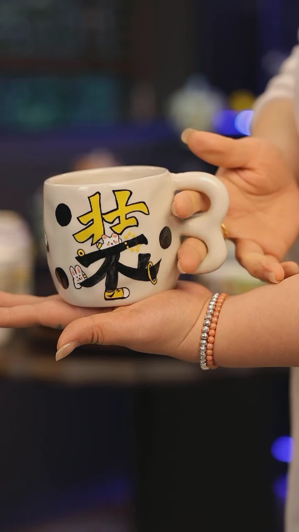 【闪购商品】摆件景德镇釉下彩绘设计师款式陶瓷