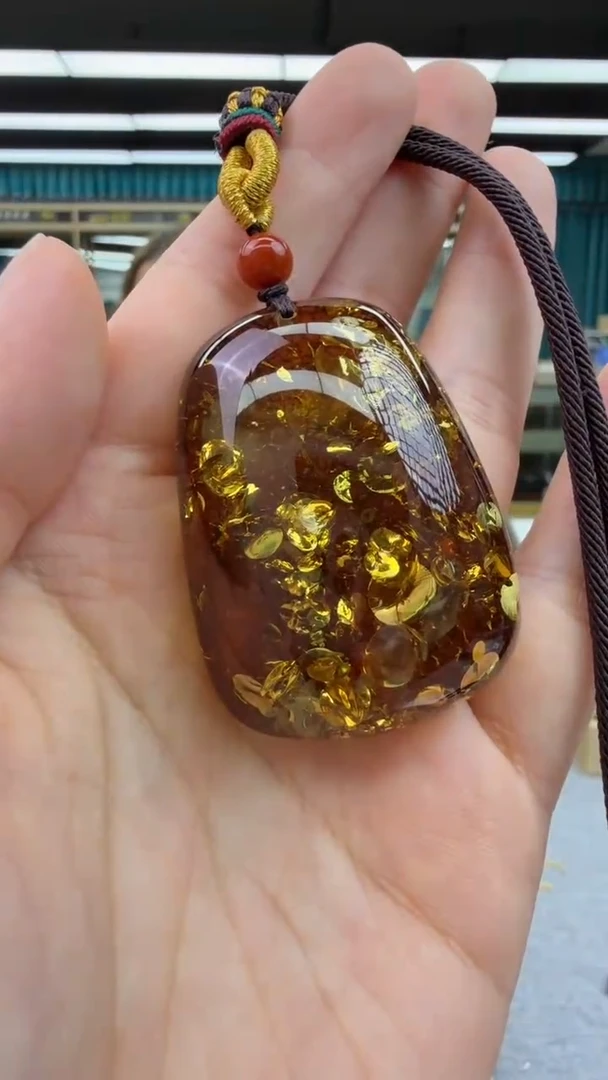 未镶嵌颈饰琥珀148秒拍号