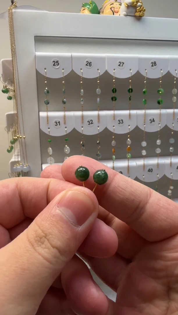 18K金镶嵌翡翠耳饰缅甸天然翡翠a货