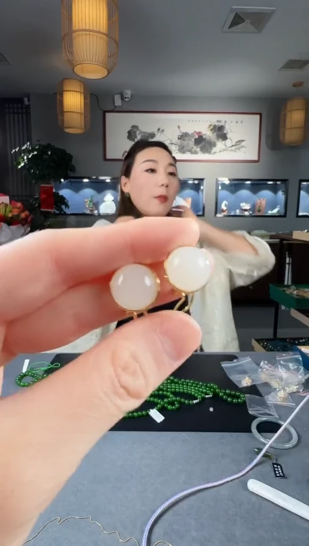 【闪购商品】和田玉耳钉银S925镶嵌1