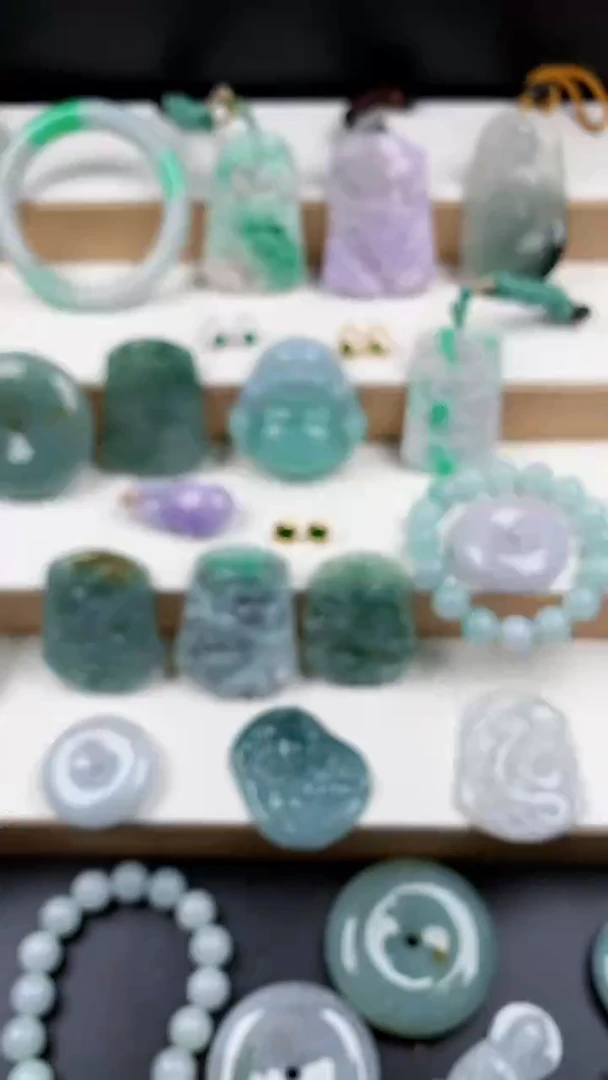 颈饰未镶嵌翡翠天然翡翠吊坠挂件