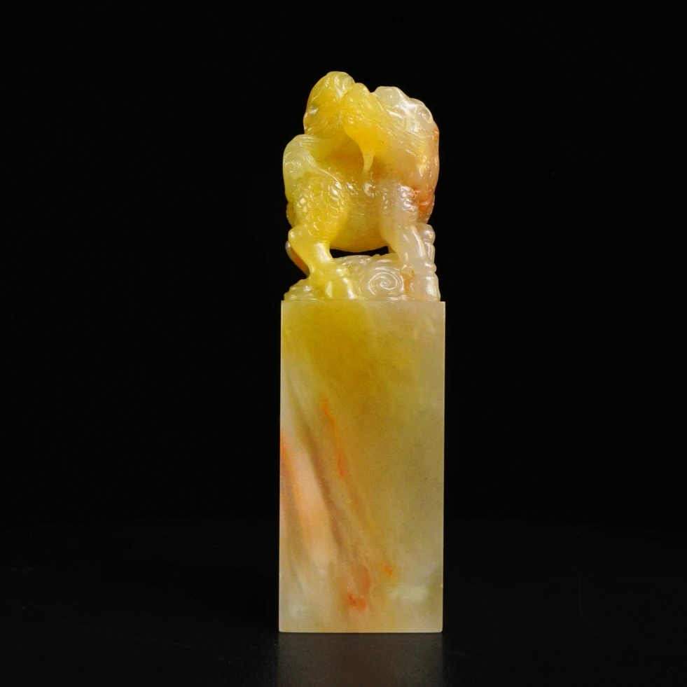 32寿山石水洞高山麒麟纳福印章175克3.2x2.5x11.2，2BS