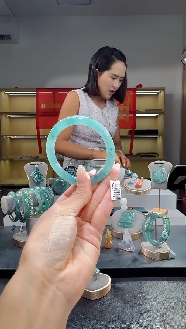 未镶嵌手镯翡翠56圈