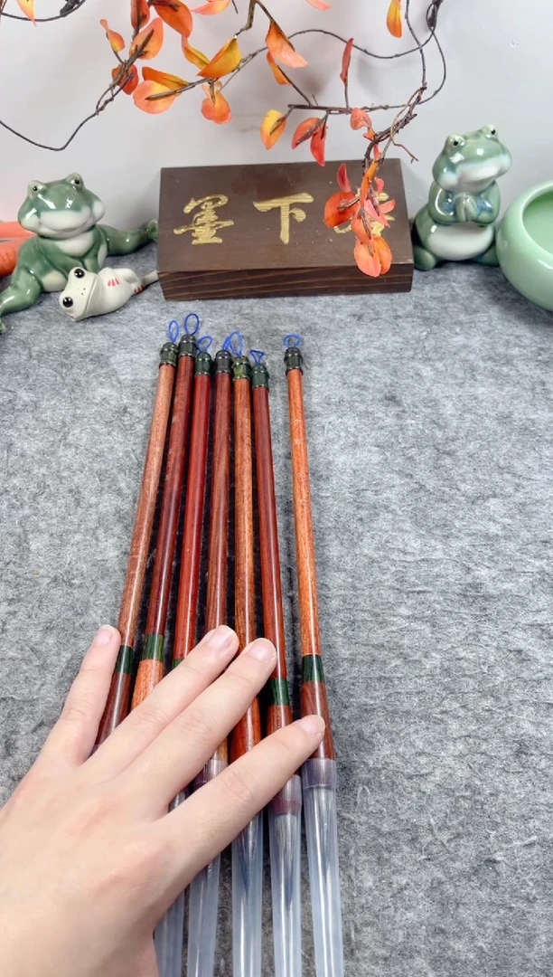 灰狐 纯狐狼兼毫毛笔1支   出峰3.5口径1cm古法制仅支持试水