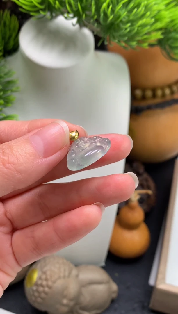 颈饰未镶嵌翡翠碰*猫---125927