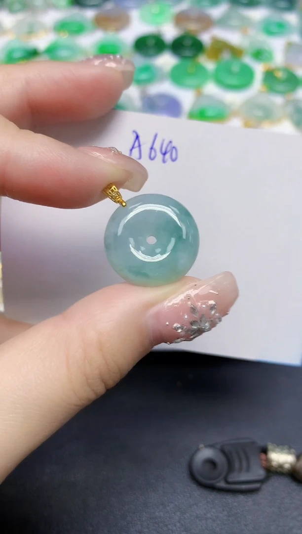 颈饰未镶嵌翡翠天然缅甸翡翠A货翡翠百元以上9元证书费自理