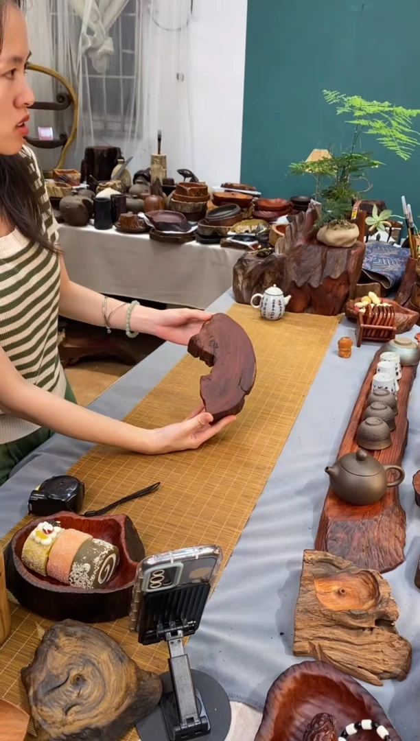 缅甸花梨木随形底座19-10-5