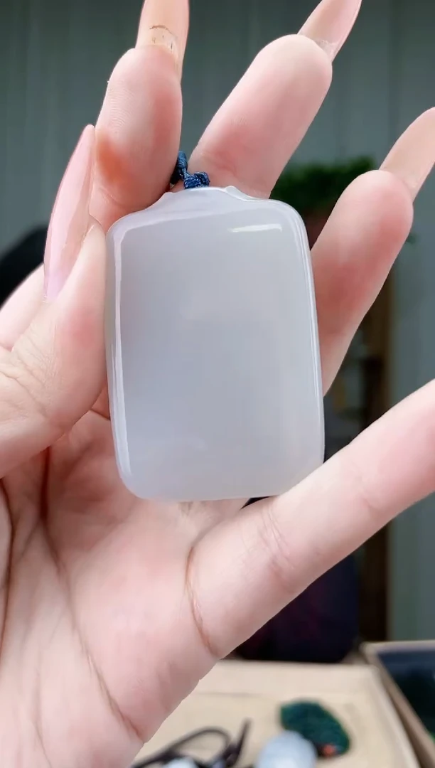 未镶嵌和田玉挂件拍一发一，多样性发货