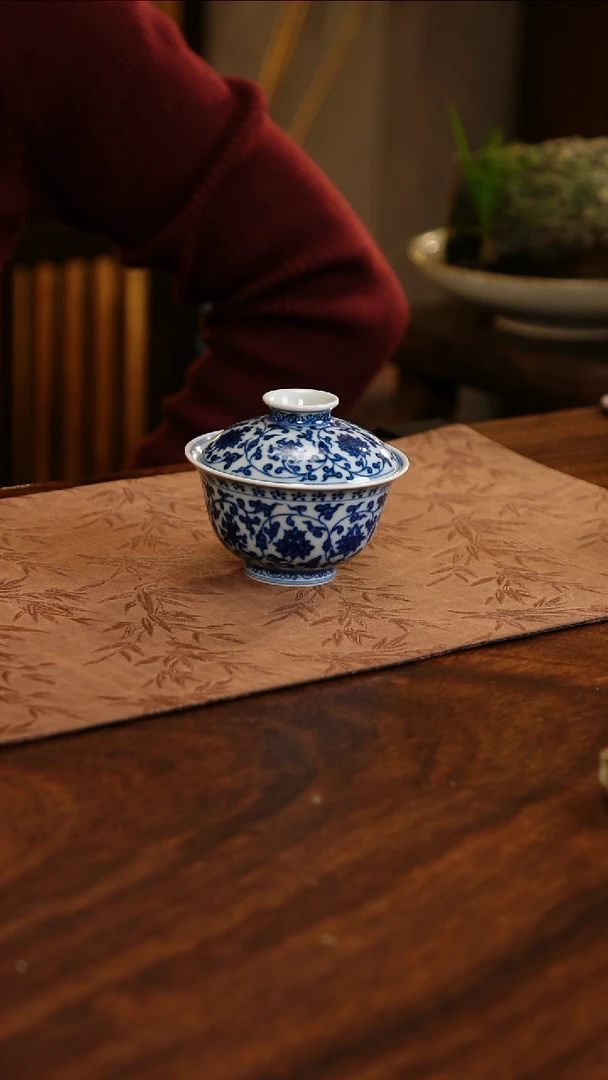 【闪购商品】杯子莹焰堂缠枝莲盖碗