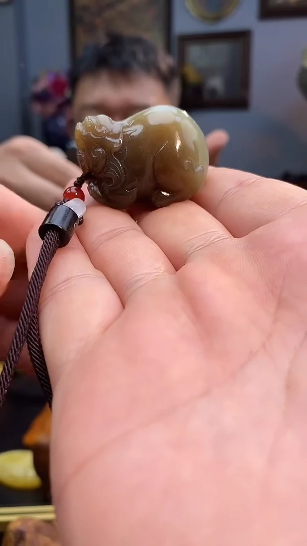 未镶嵌和田玉把件马*人貔貅