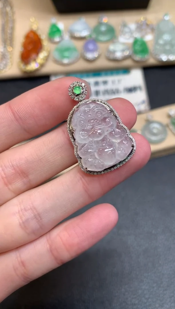 【闪购商品】翡翠颈饰18K金镶嵌随形【无服务费】