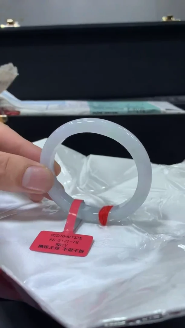 未镶嵌手镯翡翠翡翠手镯