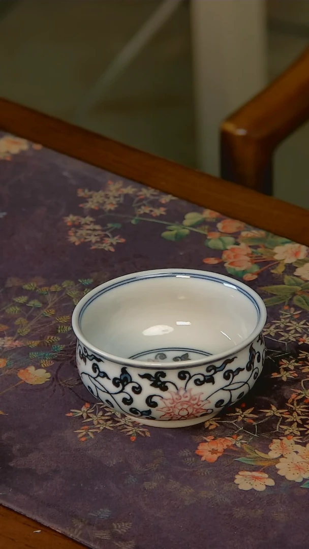 杯手工手绘杯杯很美丽