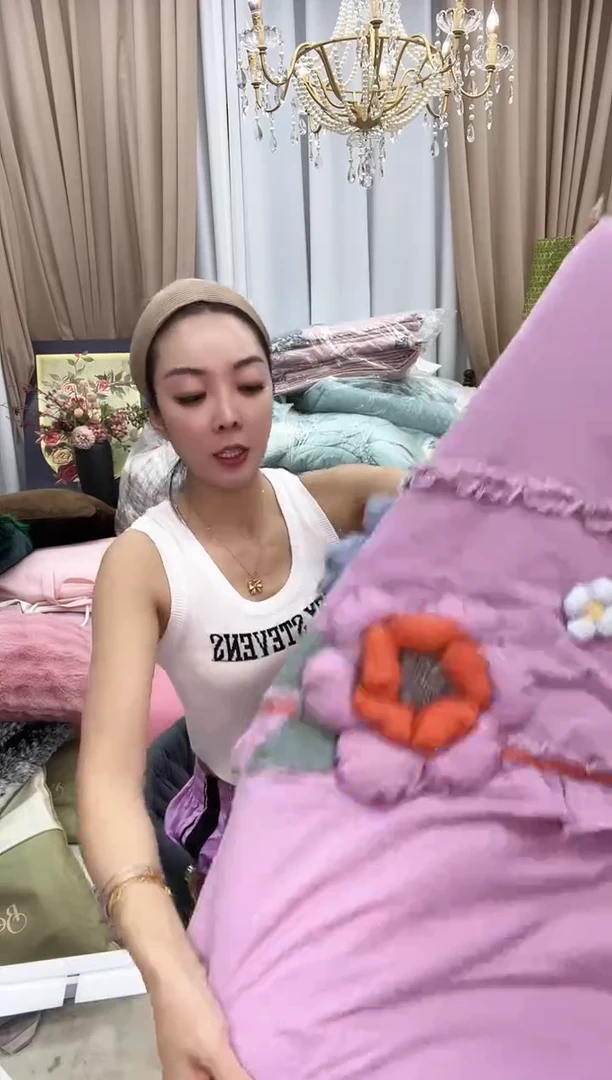 纯棉绒丹尼尔紫被子