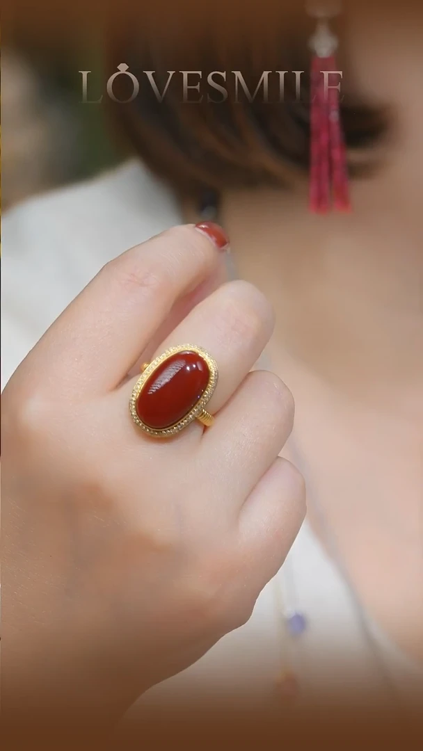 18K金镶嵌戒指南红玛瑙093