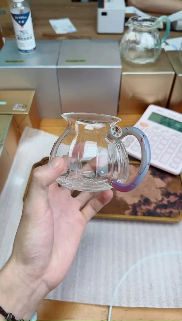 禾器金标莲君茶海红凤玉