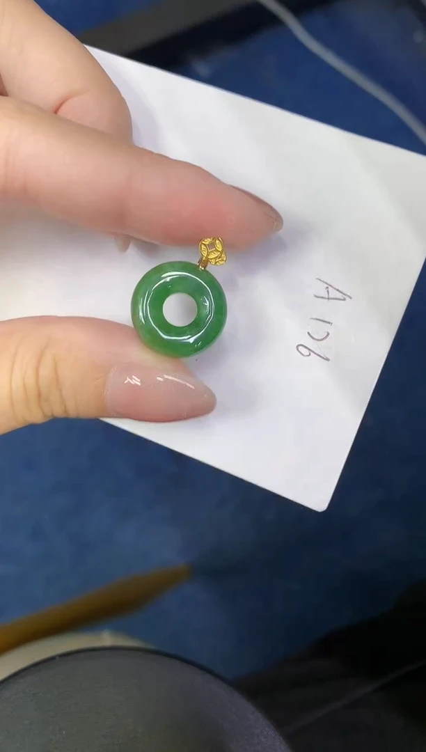 颈饰未镶嵌翡翠缅甸天然翡翠A货