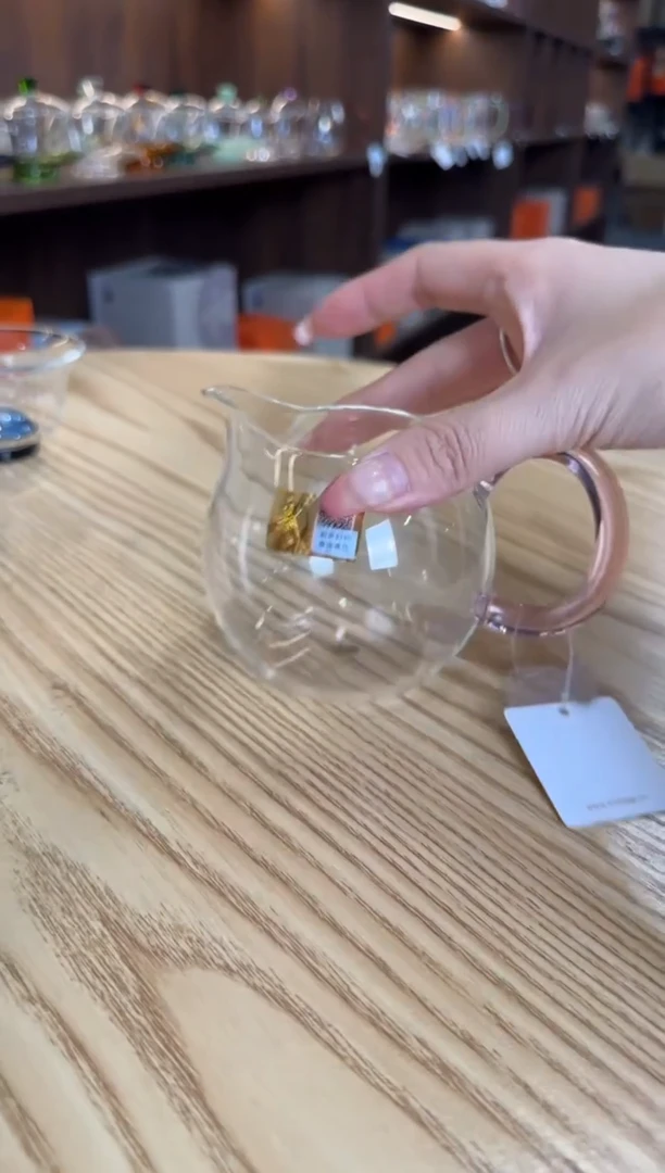 禾器畅然浅粉色。。