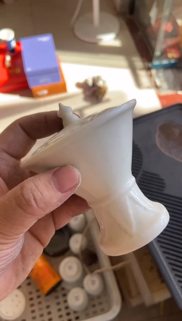 无运费险有瑕疵的摄影的产品有使用过的痕迹有点脏介意勿拍