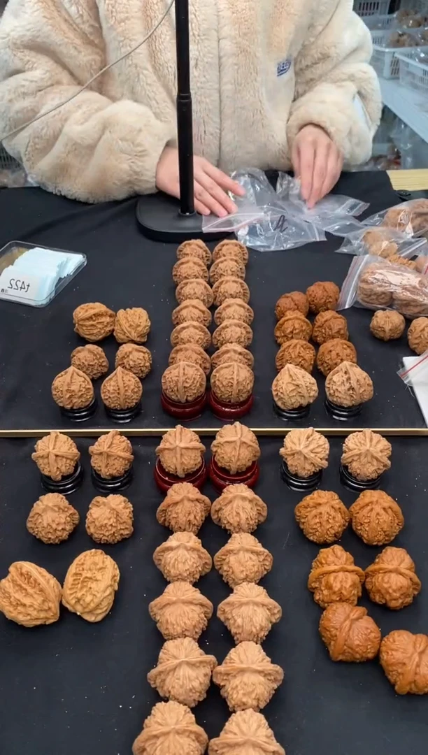 【闪购商品】文玩核桃把件汉高楼41/42