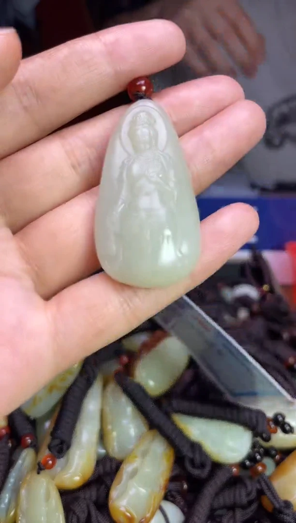 未镶嵌和田玉挂件1