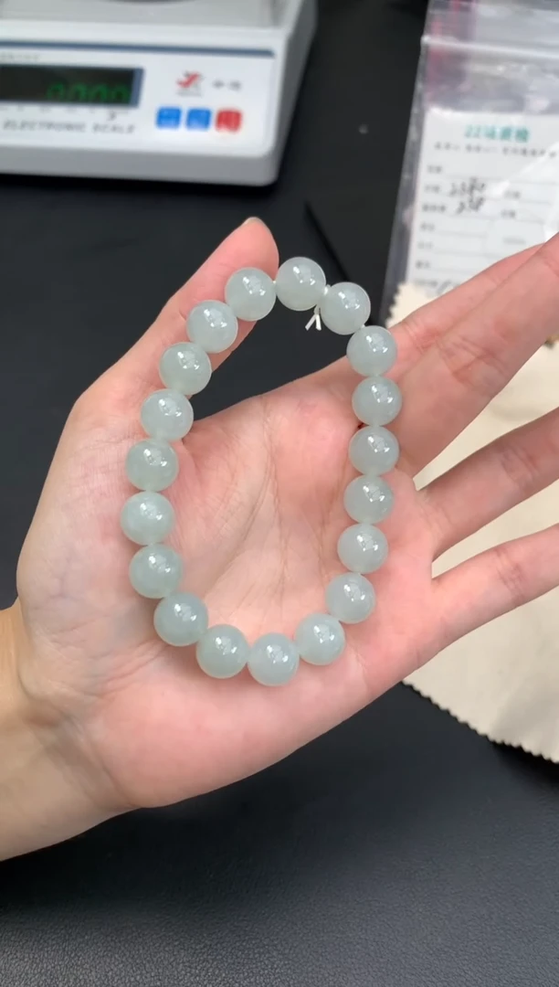未镶嵌定制翡翠48小时鉴赏期 退货不扣服务费