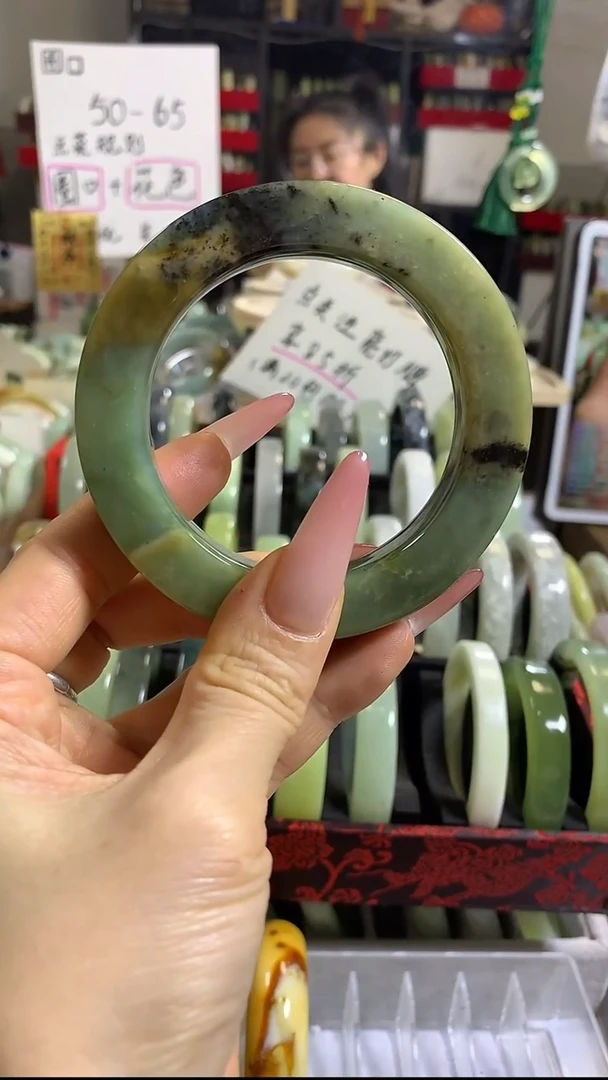 未镶嵌岫玉手镯31 56+ 包容